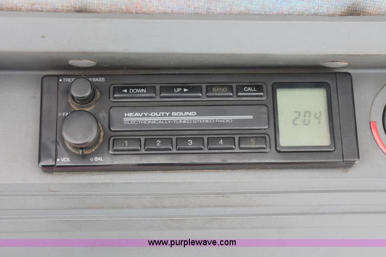 image for item I8024 1995 Ford New Holland 7740 MFWD tractor