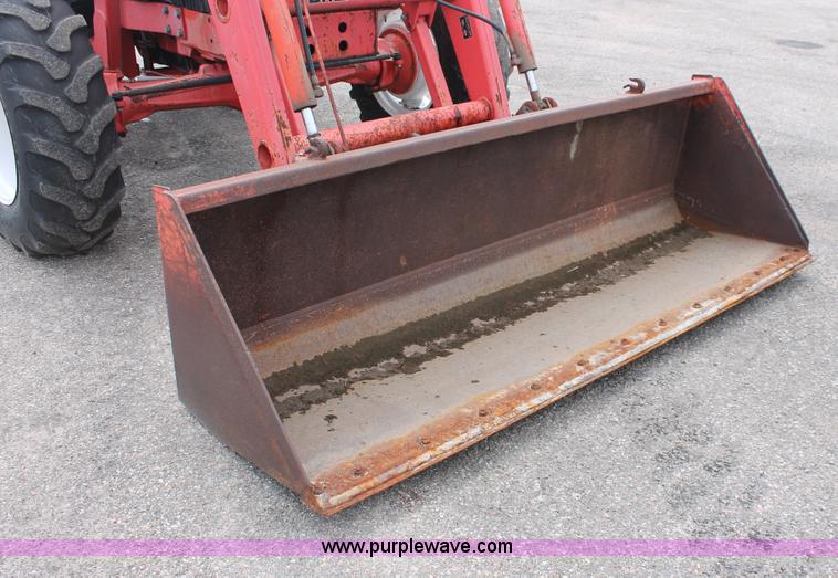 image for item I8024 1995 Ford New Holland 7740 MFWD tractor