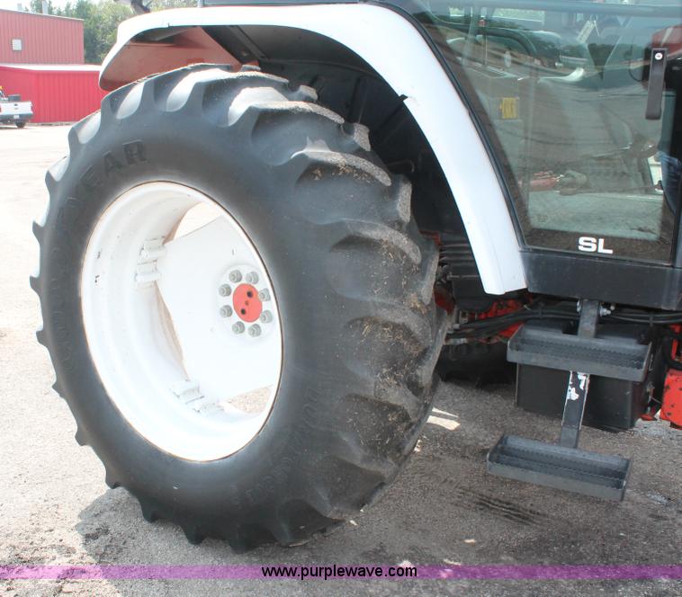 image for item I8024 1995 Ford New Holland 7740 MFWD tractor