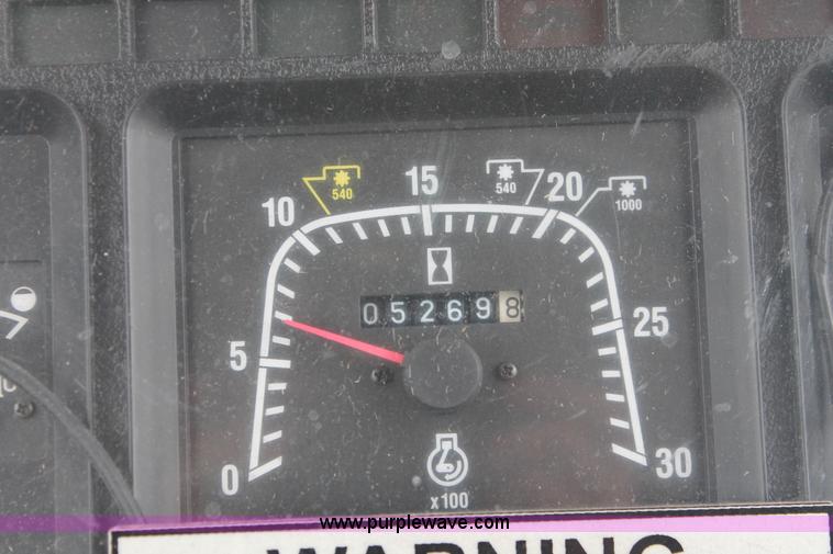 image for item I8025 1999 Ford New Holland TS100 tractor