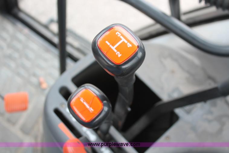 image for item I8025 1999 Ford New Holland TS100 tractor