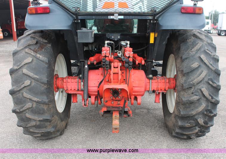 image for item I8025 1999 Ford New Holland TS100 tractor