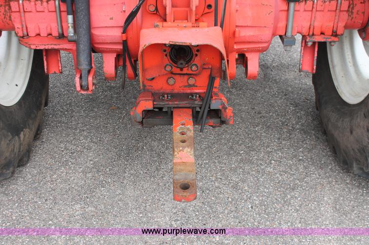 image for item I8025 1999 Ford New Holland TS100 tractor