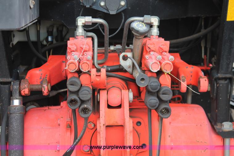 image for item I8025 1999 Ford New Holland TS100 tractor