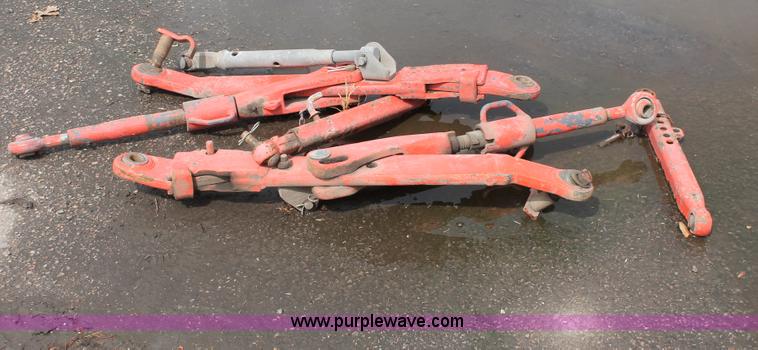 image for item I8025 1999 Ford New Holland TS100 tractor