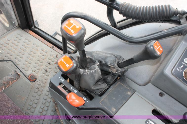 image for item I8026 1995 Ford New Holland 6640SL tractor