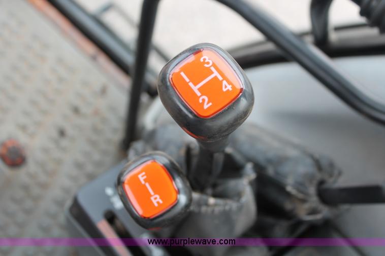 image for item I8026 1995 Ford New Holland 6640SL tractor