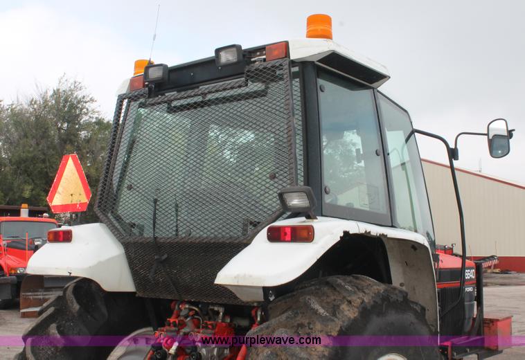 image for item I8026 1995 Ford New Holland 6640SL tractor