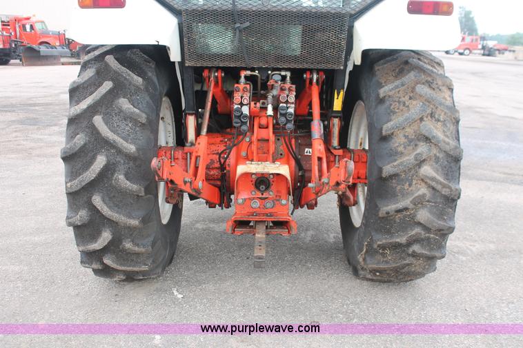 image for item I8026 1995 Ford New Holland 6640SL tractor