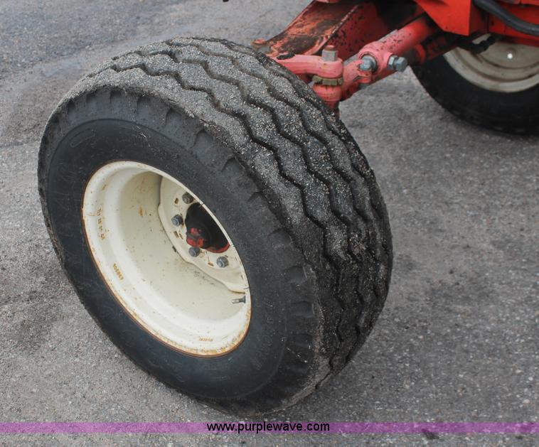 image for item I8026 1995 Ford New Holland 6640SL tractor