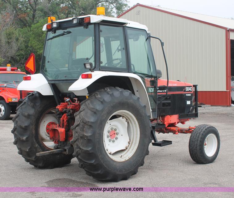 image for item I8027 1997 Ford New Holland 6640SL tractor