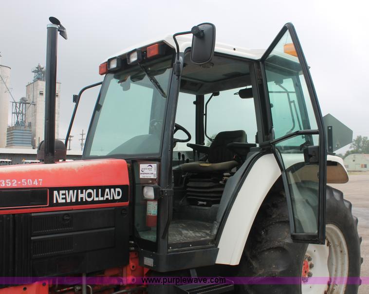 image for item I8027 1997 Ford New Holland 6640SL tractor