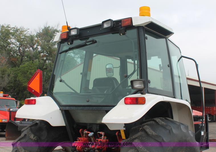 image for item I8027 1997 Ford New Holland 6640SL tractor