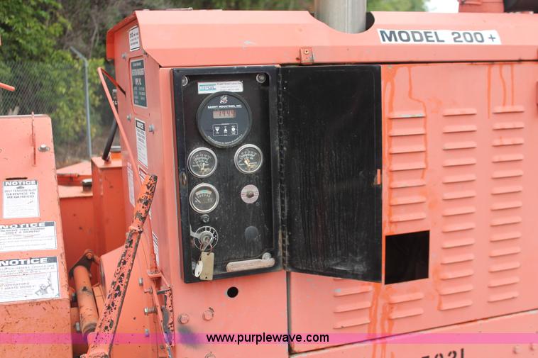 image for item I8028 2001 Brush Bandit 200+ wood chipper