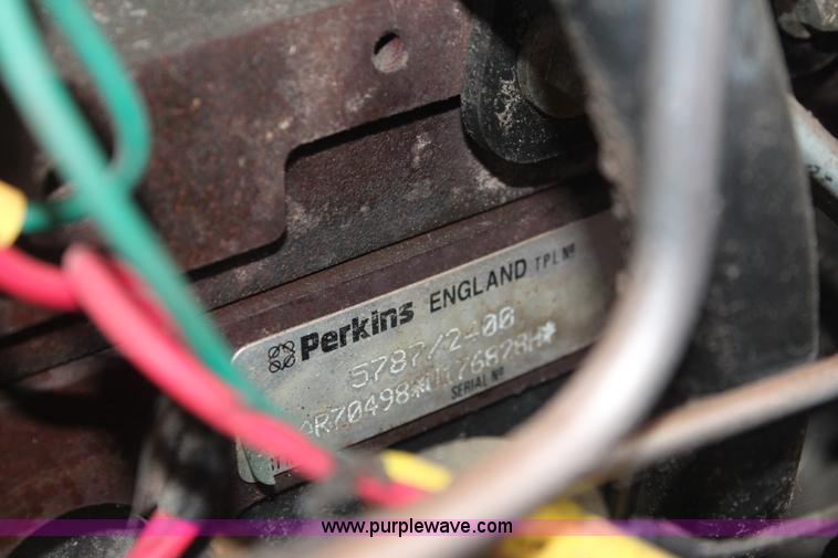 image for item I8028 2001 Brush Bandit 200+ wood chipper