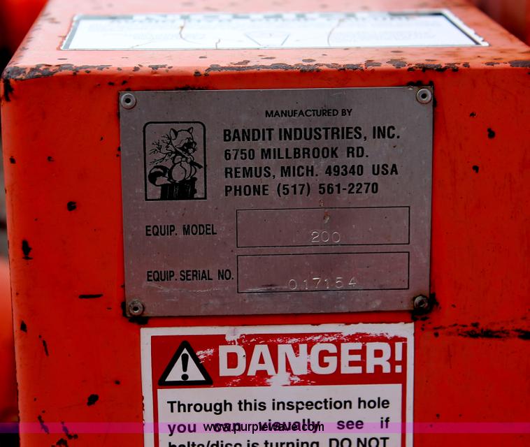 image for item I8028 2001 Brush Bandit 200+ wood chipper