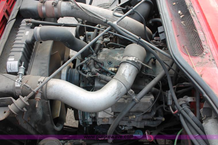 image for item I8030 1999 International 4900 dump truck