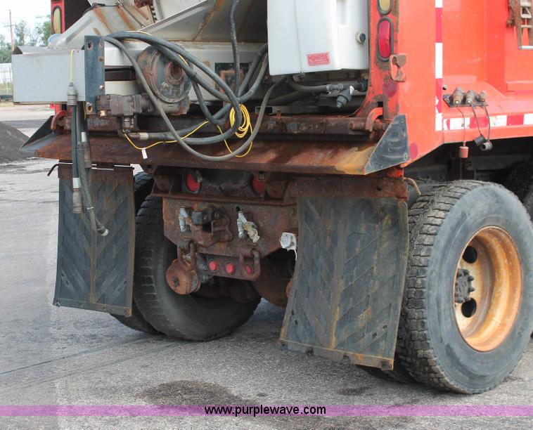 image for item I8030 1999 International 4900 dump truck