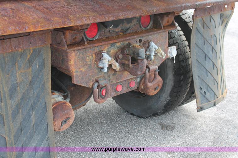 image for item I8030 1999 International 4900 dump truck