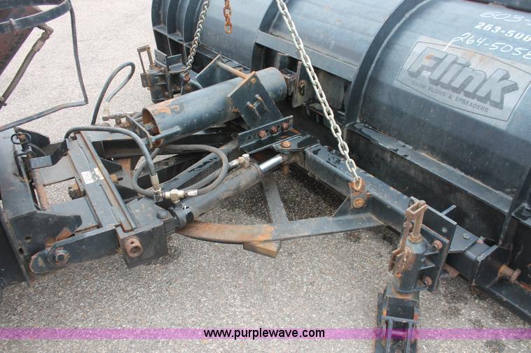 image for item I8031 1999 International 4900 dump truck