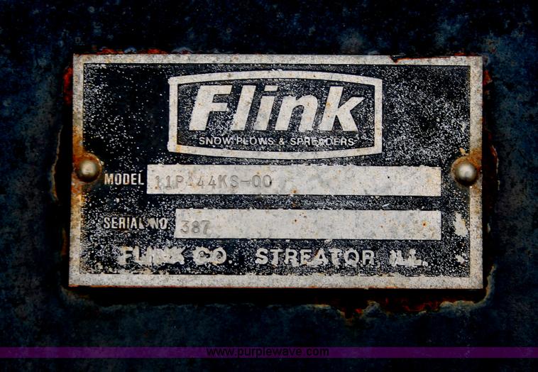 image for item I8031 1999 International 4900 dump truck