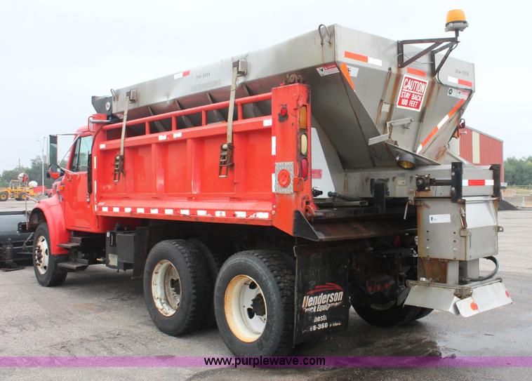 image for item I8031 1999 International 4900 dump truck