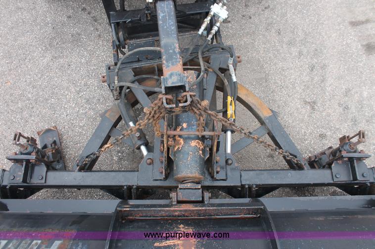 image for item I8032 1999 International 4900 dump truck