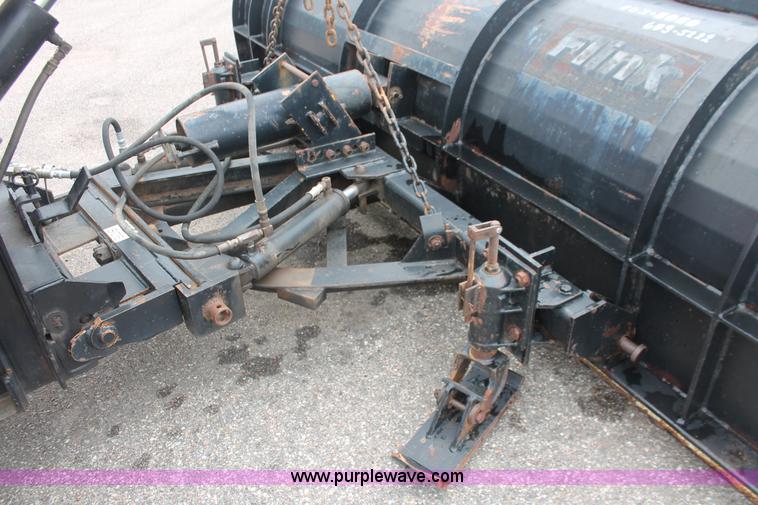 image for item I8032 1999 International 4900 dump truck