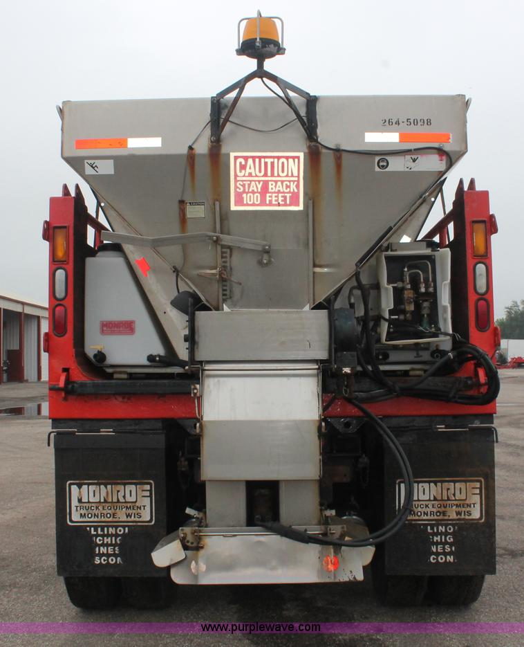 image for item I8032 1999 International 4900 dump truck