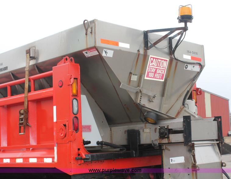 image for item I8032 1999 International 4900 dump truck