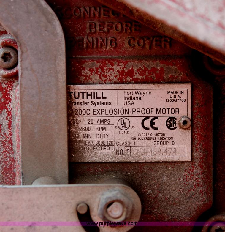 image for item I8033 2002 Chevrolet 2500 utility truck