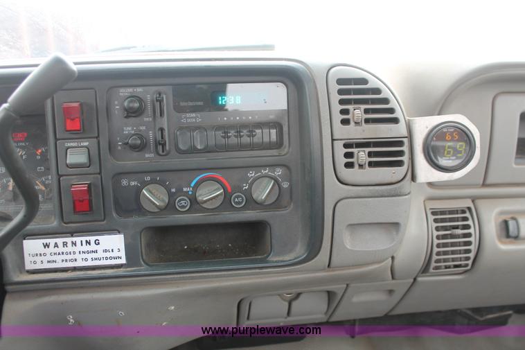 image for item I8037 1999 Chevrolet 2500 utility truck