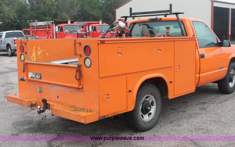 image for item I8037 1999 Chevrolet 2500 utility truck