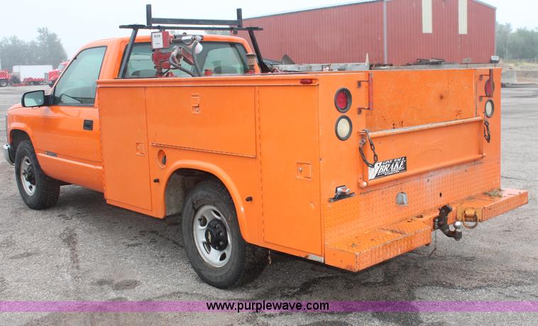 image for item I8037 1999 Chevrolet 2500 utility truck