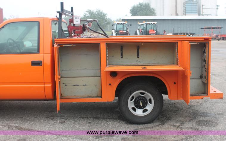 image for item I8037 1999 Chevrolet 2500 utility truck