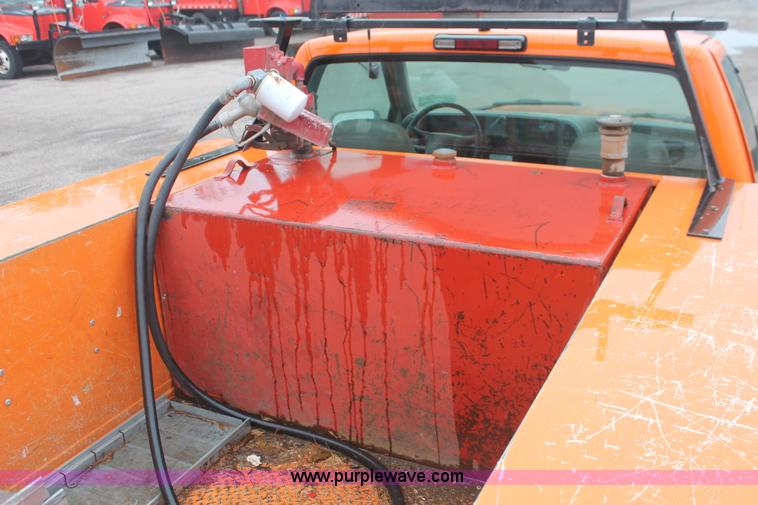 image for item I8037 1999 Chevrolet 2500 utility truck