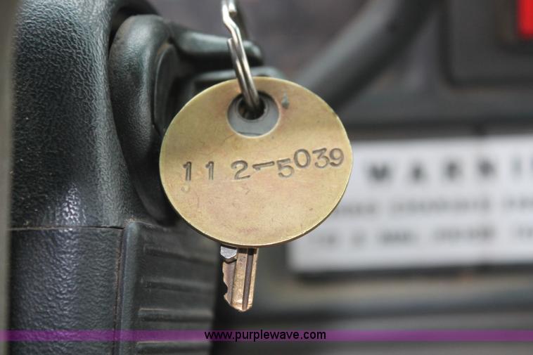 image for item I8037 1999 Chevrolet 2500 utility truck