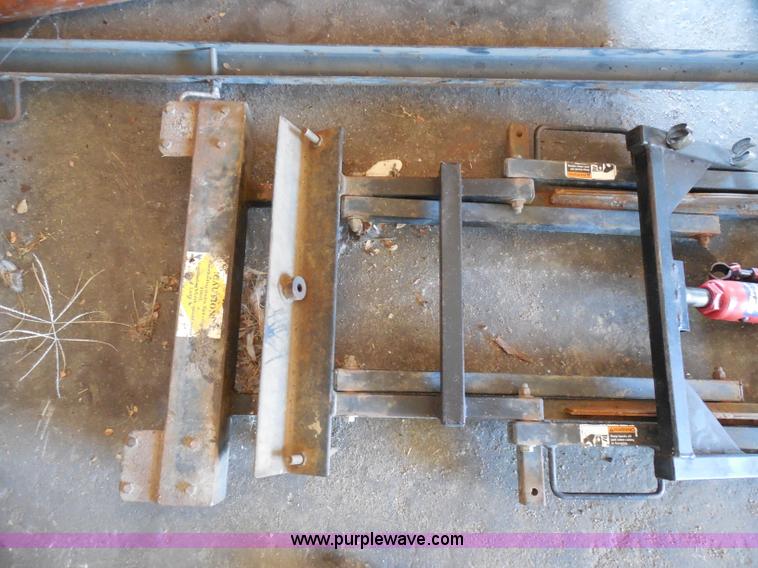 image for item W9233 OTC Tools Blade Buddy 5083 plow jack