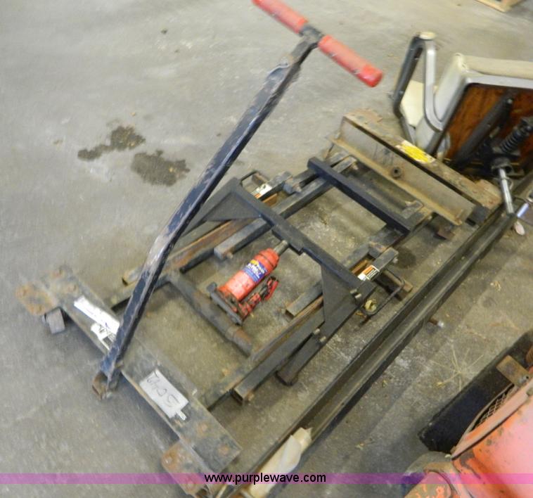image for item W9233 OTC Tools Blade Buddy 5083 plow jack