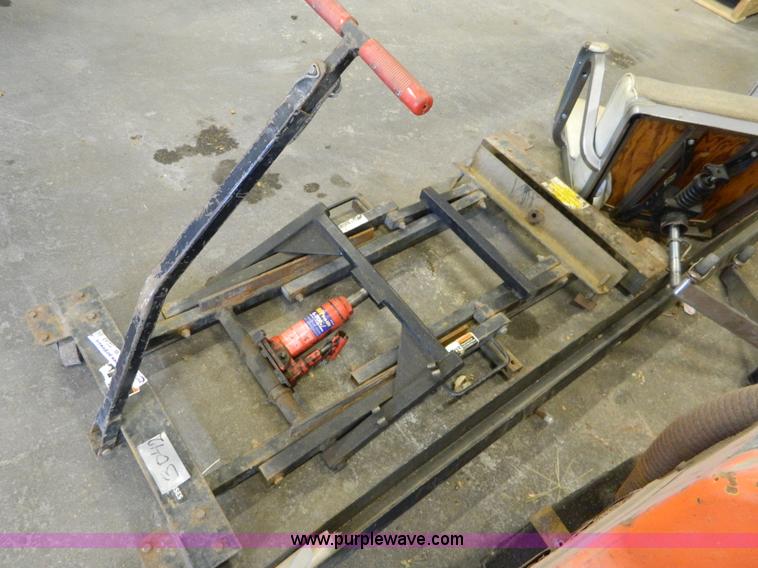 image for item W9233 OTC Tools Blade Buddy 5083 plow jack