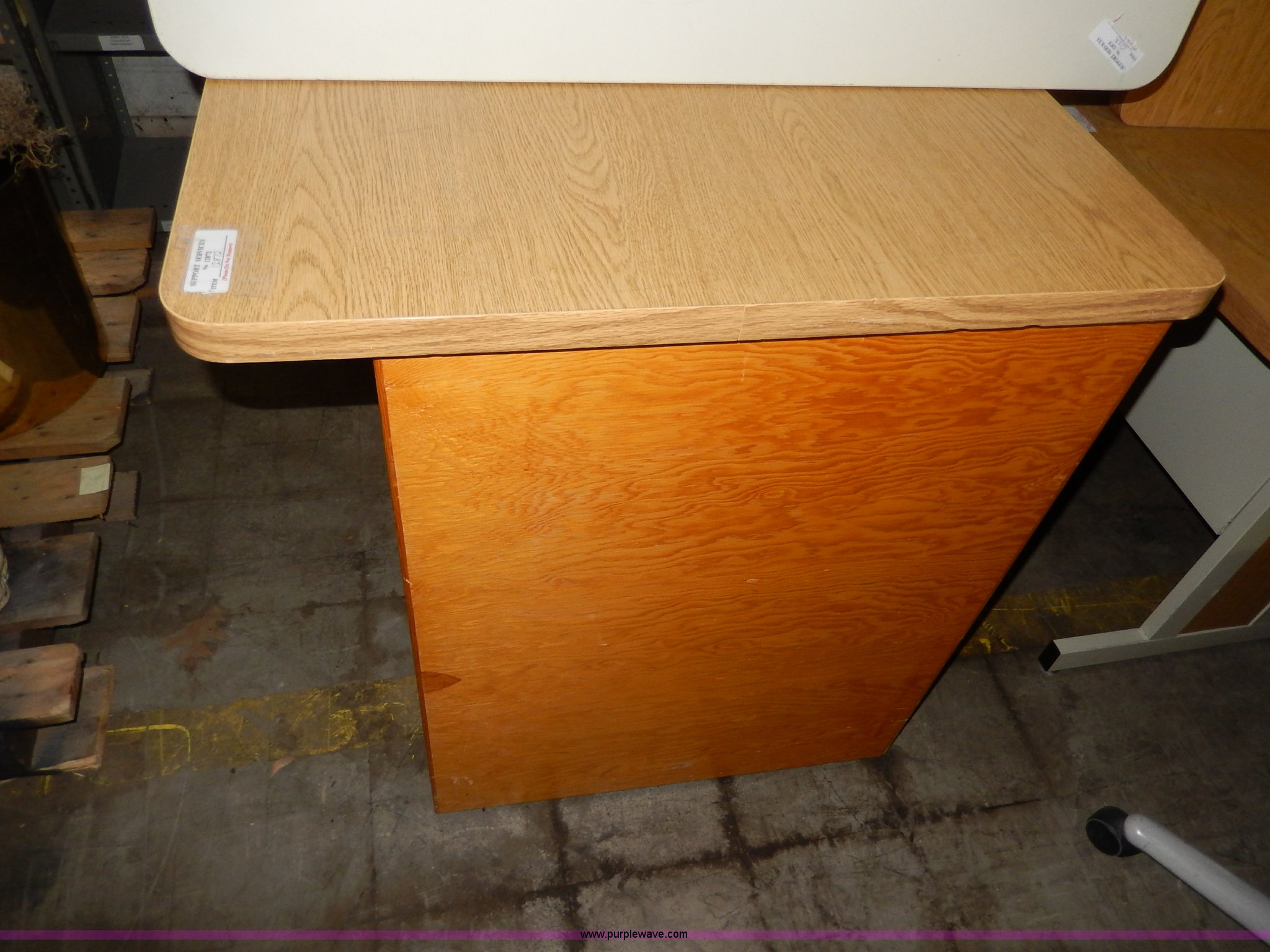 (2) laminated desks in Topeka, KS Item AV9639 sold Purple Wave