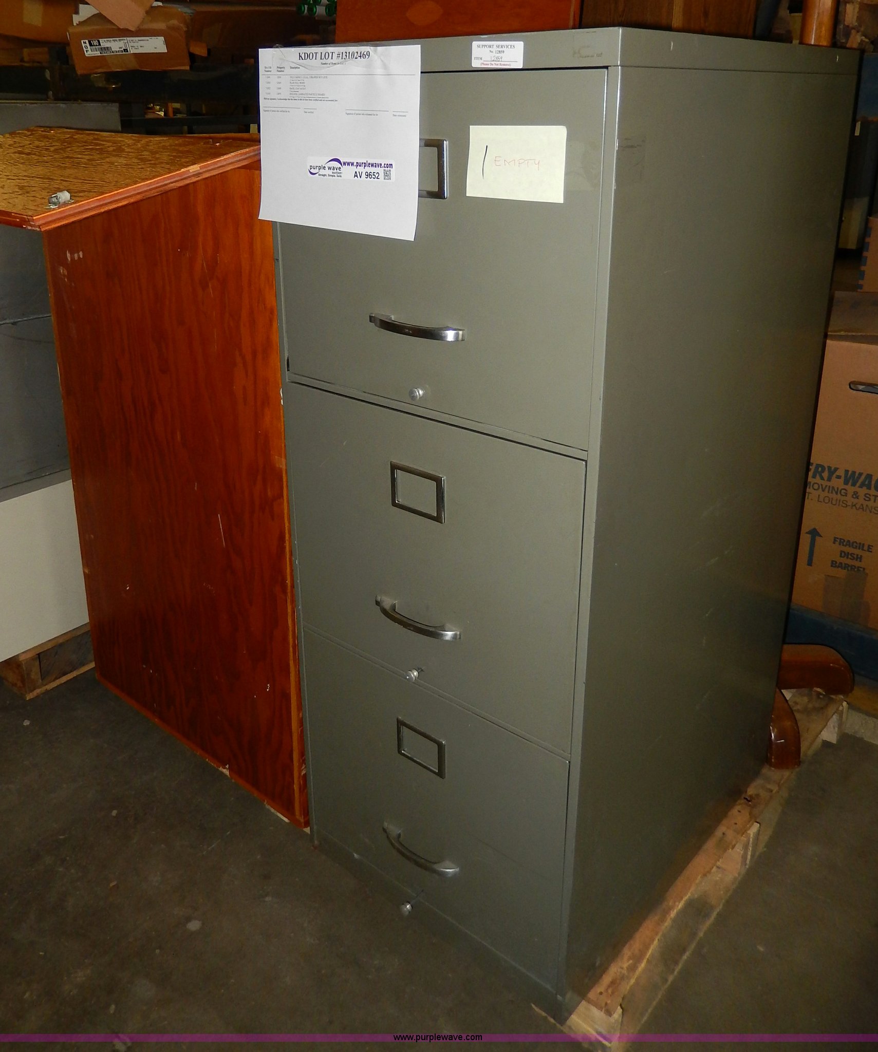 Assorted office supplies in Topeka, KS Item AV9652 sold Purple Wave