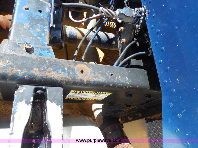 image for item E7548 1988 Peterbilt 379 semi truck