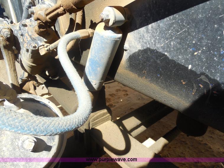 image for item E7548 1988 Peterbilt 379 semi truck