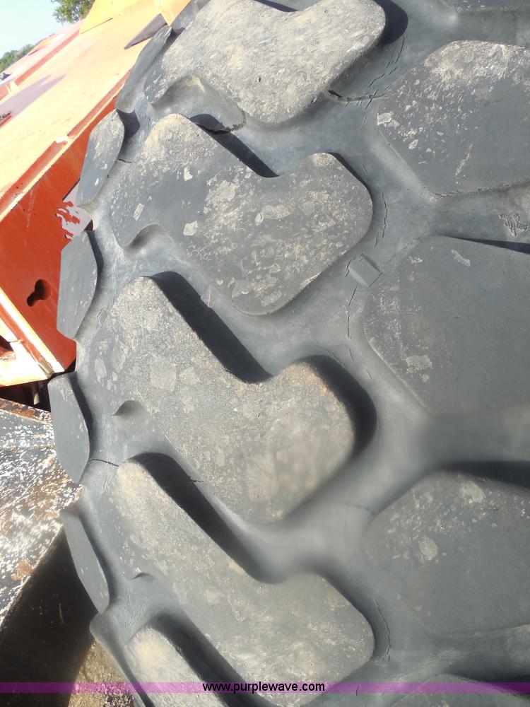 image for item E7628 1994 SkyTrak 10054 telehandler