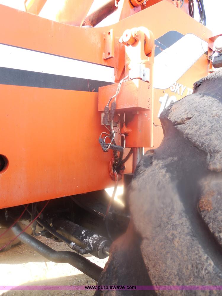 image for item E7628 1994 SkyTrak 10054 telehandler