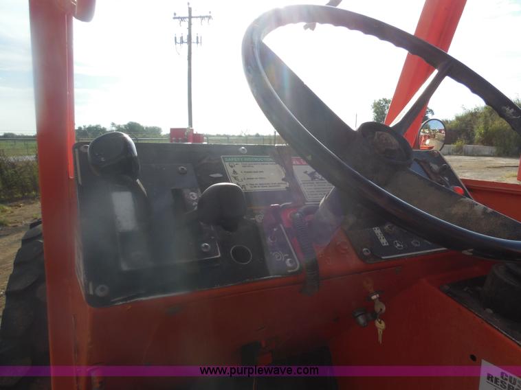 image for item E7628 1994 SkyTrak 10054 telehandler