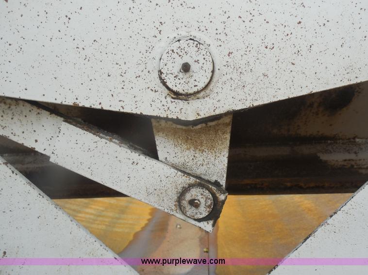 image for item E7688 2000 Trail Blazer S-4002 belly dump trailer