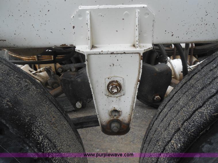 image for item E7688 2000 Trail Blazer S-4002 belly dump trailer