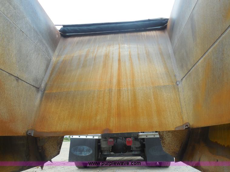 image for item E7688 2000 Trail Blazer S-4002 belly dump trailer